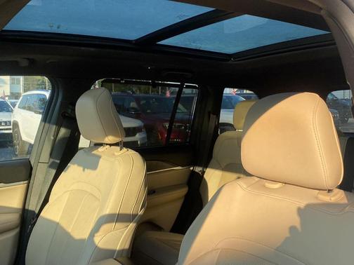 2022 Jeep Grand Cherokee 4xe Base