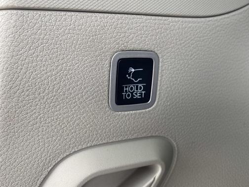 Bright White Clearcoat 2024 Jeep Wagoneer Base