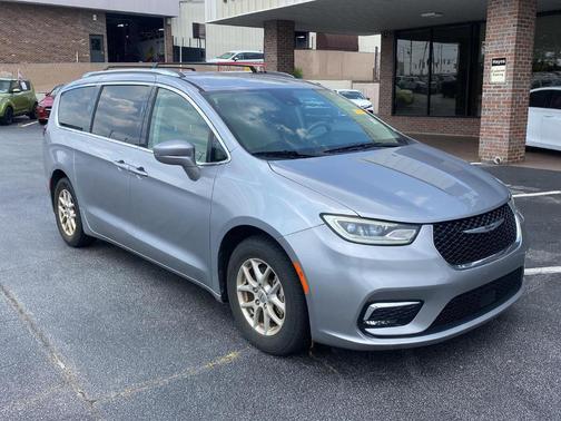 2021 Chrysler Pacifica Touring-L