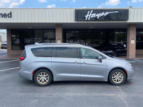 2021 Chrysler Pacifica Touring-L