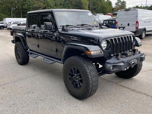 2022 Jeep Gladiator Sport