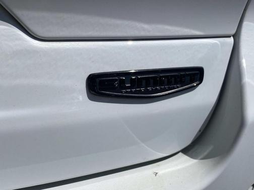 2024 Jeep Grand Cherokee Summit