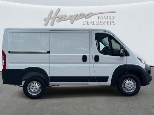 2025 RAM ProMaster 1500 Low Roof