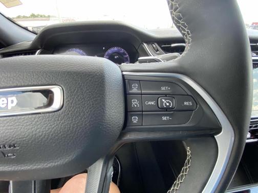 2024 Jeep Grand Cherokee Laredo
