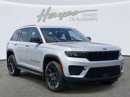 2024 Jeep Grand Cherokee Laredo