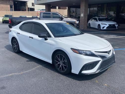 2021 Toyota Camry SE