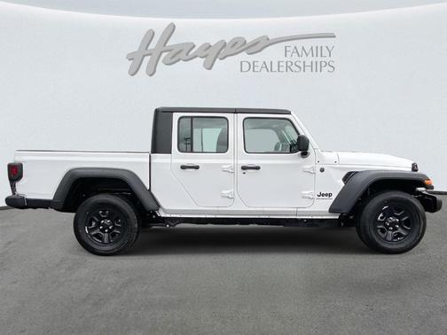 2026 Jeep Gladiator Sport