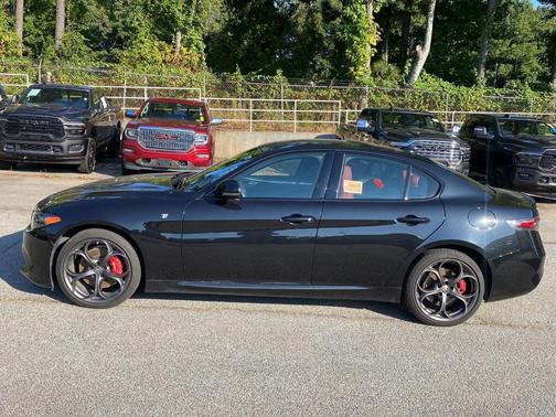 2024 Alfa Romeo Giulia Ti
