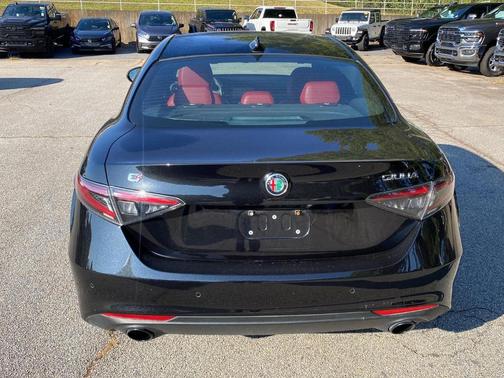 2024 Alfa Romeo Giulia Ti