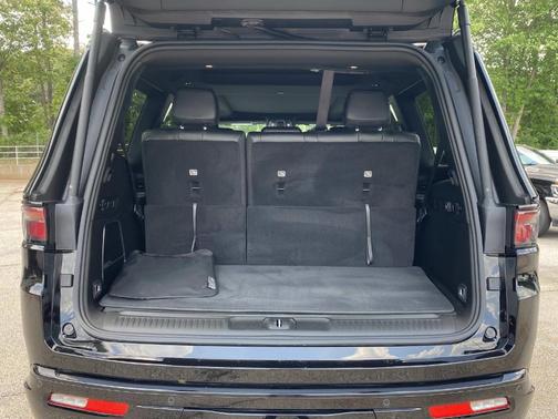 Diamond Black 2025 Jeep Wagoneer Series II
