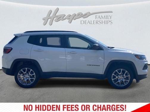 Bright White Clearcoat 2022 Jeep Compass Latitude Lux