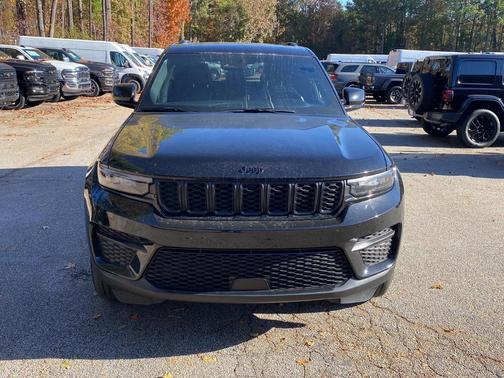 2024 Jeep Grand Cherokee Laredo