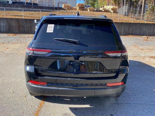 2024 Jeep Grand Cherokee Laredo