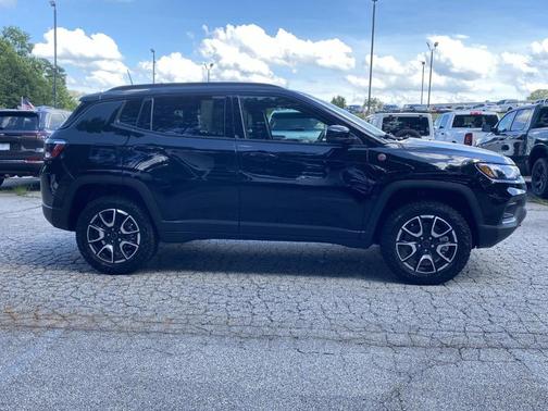 Diamond Black 2026 Jeep Compass Trailhawk