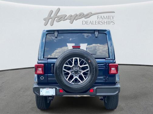 Fathom Blue Pearlcoat 2025 Jeep Wrangler Sahara