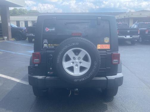 2017 Jeep Wrangler Unlimited Sport
