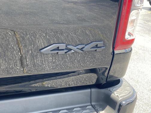 Diamond Black 2020 RAM 1500 Big Horn