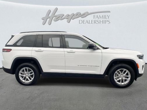 2024 Jeep Grand Cherokee Laredo X