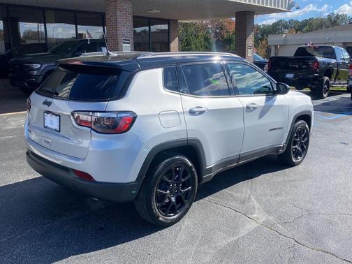 2024 Jeep Compass Latitude
