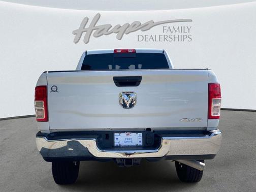 Bright White Clearcoat 2022 RAM 2500 Tradesman