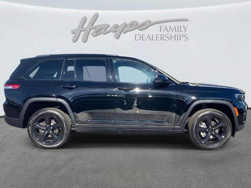 2024 Jeep Grand Cherokee Laredo
