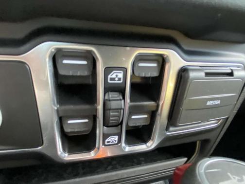 2024 Jeep Wrangler HIGH ALTITUDE