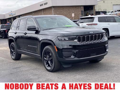 2023 Jeep Grand Cherokee Laredo