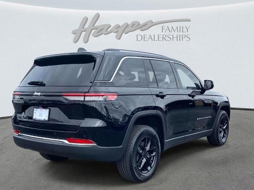 2023 Jeep Grand Cherokee Laredo