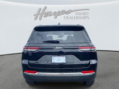 2023 Jeep Grand Cherokee Laredo