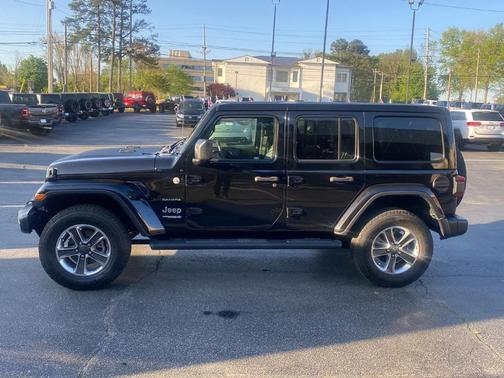 2021 Jeep Wrangler Unlimited Sahara