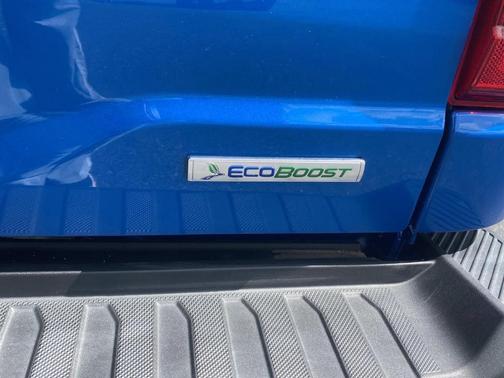 Velocity Blue Metallic 2021 Ford F-150 XLT