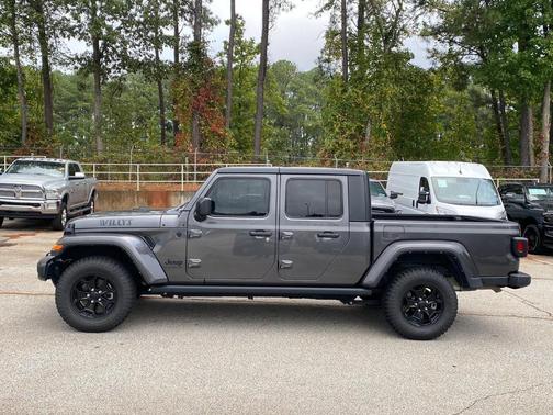 2021 Jeep Gladiator Sport
