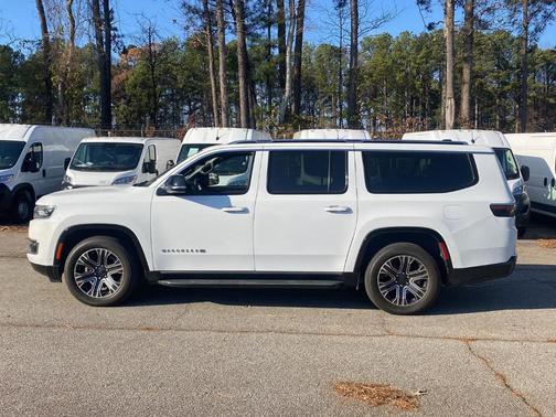 2024 Jeep Wagoneer L Base