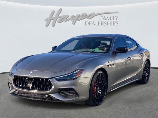 2022 Maserati Ghibli Modena