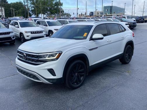 2022 Volkswagen Atlas Cross Sport 2.0T SE w/Technology