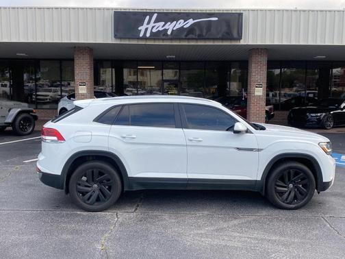 2022 Volkswagen Atlas Cross Sport 2.0T SE w/Technology