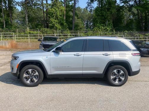 2023 Jeep Grand Cherokee 4xe Base
