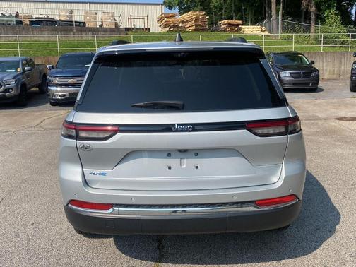 2023 Jeep Grand Cherokee 4xe Base
