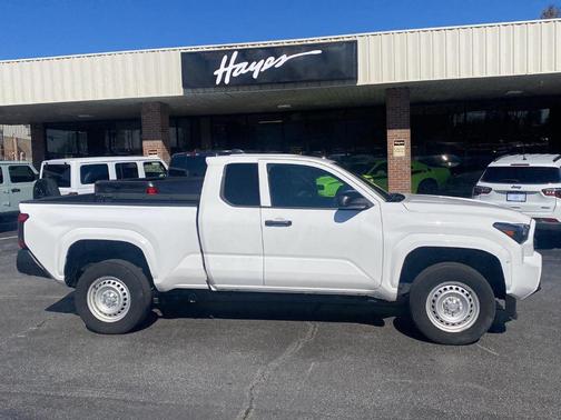 2024 Toyota Tacoma SR