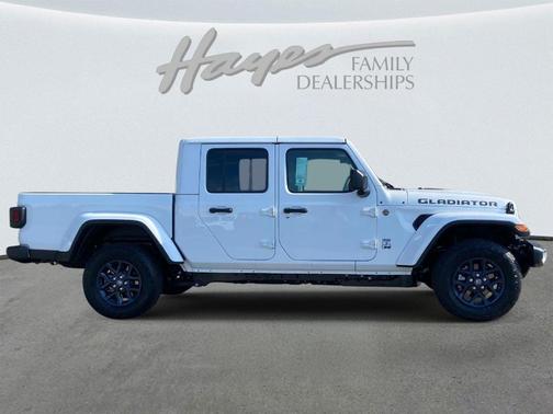 Bright White Clearcoat 2026 Jeep Gladiator 85th Anniversary Edition