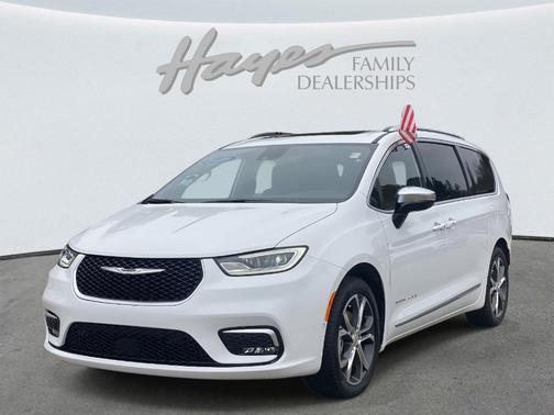 2026 Chrysler Pacifica Pinnacle