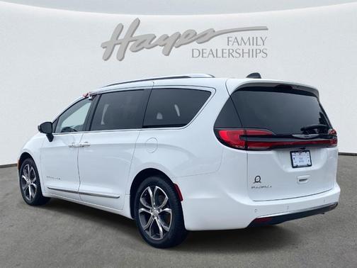 2026 Chrysler Pacifica Pinnacle