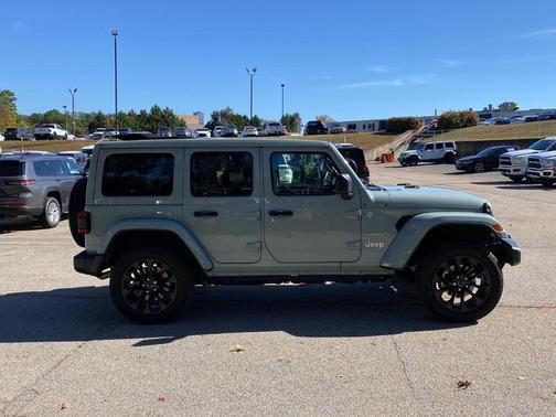 2024 Jeep Wrangler 4xe Sahara