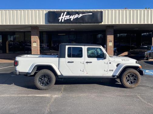 2021 Jeep Gladiator Sport
