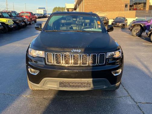 2020 Jeep Grand Cherokee Laredo E
