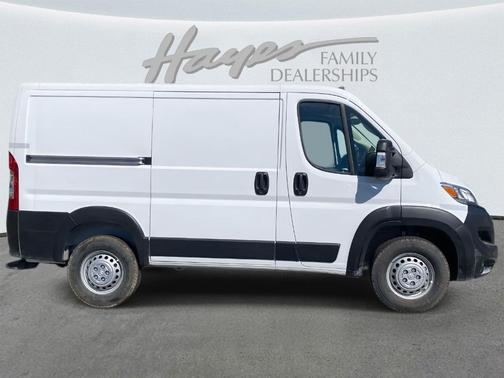 2025 RAM ProMaster 1500 Low Roof