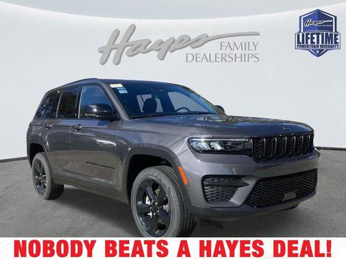2025 Jeep Grand Cherokee Laredo