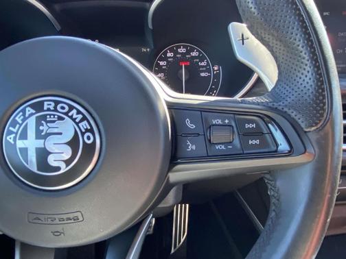 2022 Alfa Romeo Stelvio Sprint