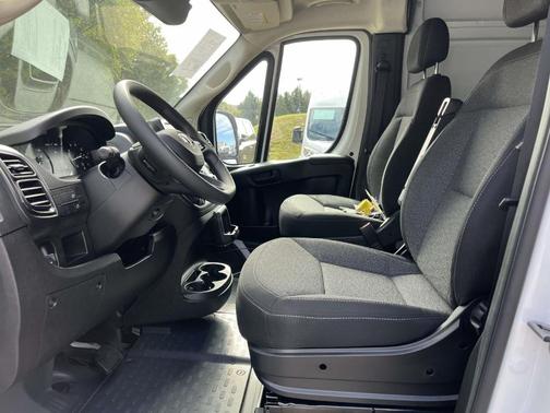 2025 RAM ProMaster 2500 High Roof