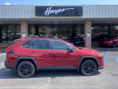 2021 Toyota RAV4 LE
